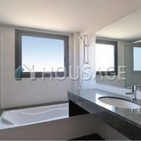 Apartment in Spain, 382 sq.m.