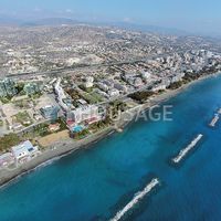 Flat in Republic of Cyprus, Lemesou, 242 sq.m.
