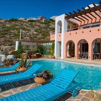 Villa in Greece, 390 sq.m.