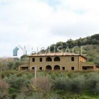 House in Italy, Siena, 650 sq.m.