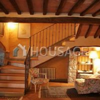 House in Italy, Siena, 740 sq.m.