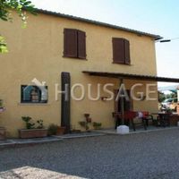 House in Italy, Arezzo, 748 sq.m.