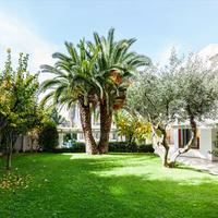 Villa in Greece, 1601 sq.m.