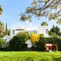 Villa in Greece, 1601 sq.m.