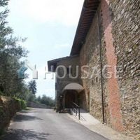 House in Italy, Arezzo, 300 sq.m.