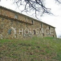 House in Italy, Siena, 500 sq.m.