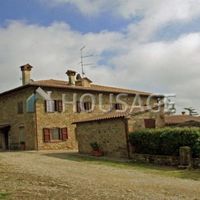 Дом в Италии, Ареццо, 420 кв.м.