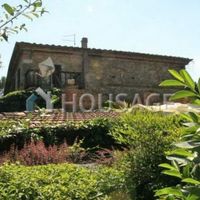 House in Italy, Arezzo, 400 sq.m.