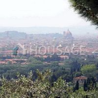 House in Italy, Florence, 440 sq.m.
