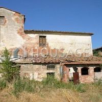 Дом в Италии, Сиена, 1500 кв.м.