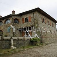 Дом в Италии, Ареццо, 300 кв.м.