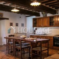 Дом в Италии, Ареццо, 315 кв.м.