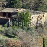House in Italy, Siena, 400 sq.m.