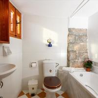 Бизнес-центр в Греции, 745 кв.м.