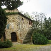 House in Italy, Siena, 1600 sq.m.