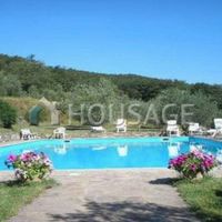 House in Italy, Siena, 500 sq.m.