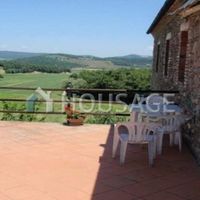 House in Italy, Siena, 500 sq.m.