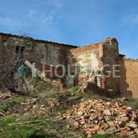 House in Italy, Siena, 1800 sq.m.