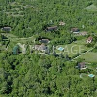 Дом в Италии, Ареццо, 660 кв.м.