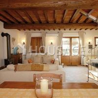Дом в Италии, Ареццо, 660 кв.м.