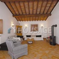 Дом в Италии, Ареццо, 660 кв.м.
