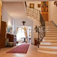House in Italy, Siena, 530 sq.m.