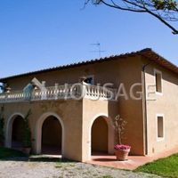 House in Italy, Siena, 530 sq.m.