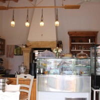 Бизнес-центр в Греции, 350 кв.м.