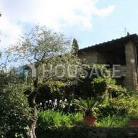 House in Italy, Florence, 349 sq.m.