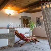 House in Italy, Arezzo, 700 sq.m.