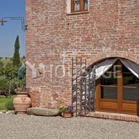 Дом в Италии, Сиена, 350 кв.м.