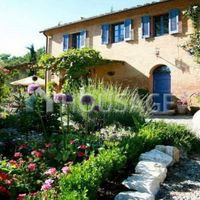 Дом в Италии, Сиена, 300 кв.м.