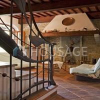 House in Italy, Siena, 600 sq.m.