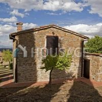 House in Italy, Siena, 600 sq.m.