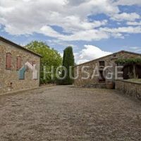 House in Italy, Siena, 600 sq.m.