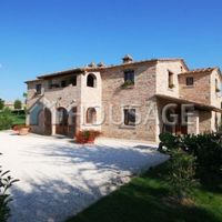 House in Italy, Arezzo, 320 sq.m.