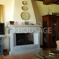 House in Italy, Arezzo, 320 sq.m.