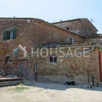 House in Italy, Siena, 970 sq.m.
