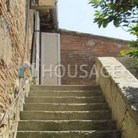 House in Italy, Siena, 970 sq.m.