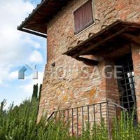 House in Italy, Siena, 850 sq.m.