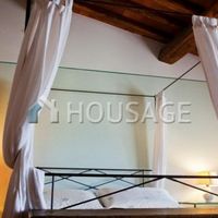 House in Italy, Siena, 850 sq.m.