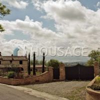 House in Italy, Arezzo, 430 sq.m.