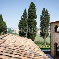 House in Italy, Siena, 900 sq.m.