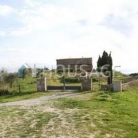 House in Italy, Siena, 900 sq.m.