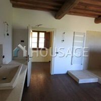 House in Italy, Siena, 900 sq.m.