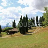 House in Italy, Arezzo, 550 sq.m.