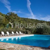 Дом в Италии, Ареццо, 700 кв.м.