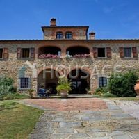Дом в Италии, Ареццо, 600 кв.м.