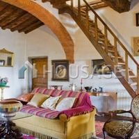 Дом в Италии, Ареццо, 600 кв.м.