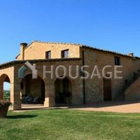 House in Italy, Siena, 500 sq.m.